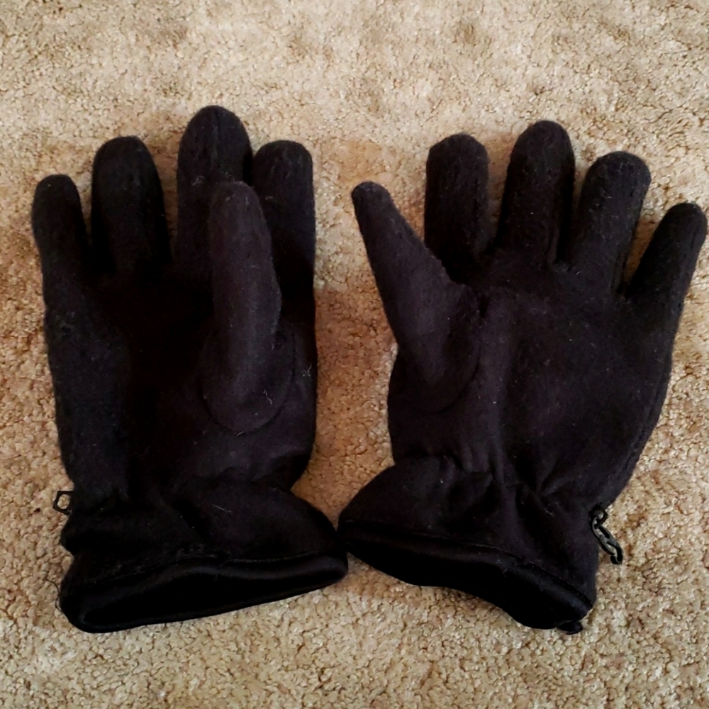 NWOT Black Fleece Gloves